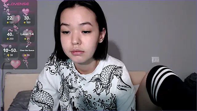 Snapshot of osaka_nia chatting on 01-27-25, 05:04 osaka nia online show from 01-27-25, 05:04