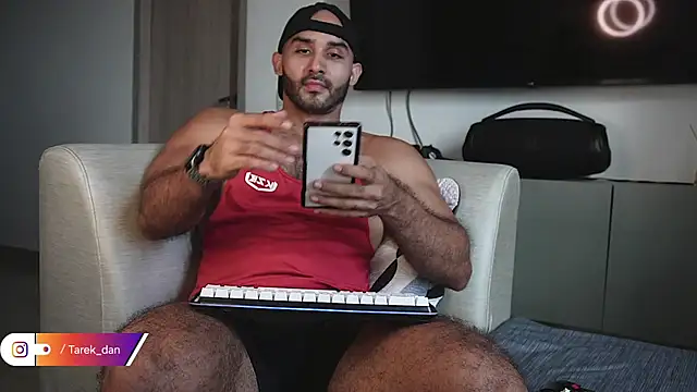 Snapshot of orion1993 chatting on 01-06-26, 01:15 orion1993 online show from 01-06-26, 01:15