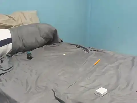 dragonrojo912 online show from 09-19-25, 05:35