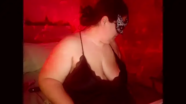 Snapshot of passionduo4 chatting on 12-19-24, 10:56 passionduo4 online show from 12-19-24, 10:56