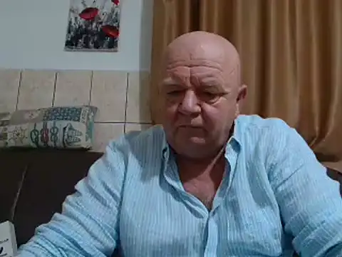 Snapshot of fullballs6 chatting on 12-15-24, 01:13 fullballs6 online show from 12-15-24, 01:13