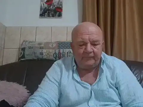 Snapshot of fullballs6 chatting on 12-21-24, 02:52 fullballs6 online show from 12-21-24, 02:52