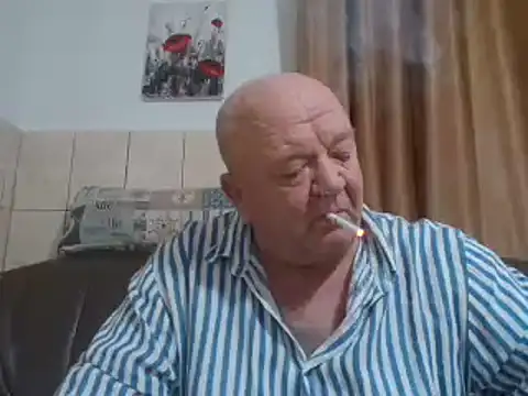 Snapshot of fullballs6 chatting on 12-24-24, 01:27 fullballs6 online show from 12-24-24, 01:27