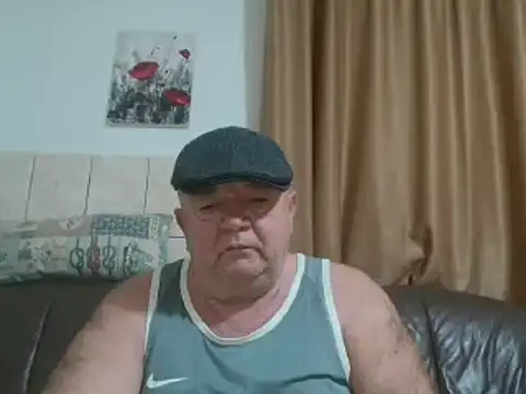 Snapshot of fullballs6 chatting on 12-29-24, 01:24 fullballs6 online show from 12-29-24, 01:24