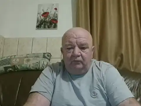 Snapshot of fullballs6 chatting on 01-23-25, 11:47 fullballs6 online show from 01-23-25, 11:47