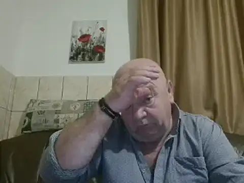 Snapshot of fullballs6 chatting on 01-29-25, 02:40 fullballs6 online show from 01-29-25, 02:40