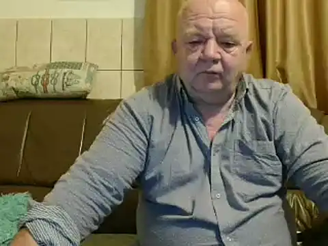 Snapshot of fullballs6 chatting on 03-03-25, 02:47 fullballs6 online show from 03-03-25, 02:47