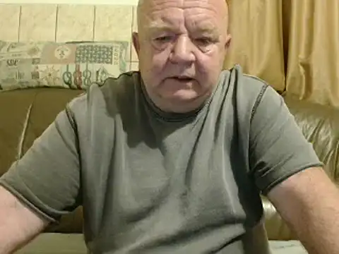 Snapshot of fullballs6 chatting on 03-17-25, 02:30 fullballs6 online show from 03-17-25, 02:30