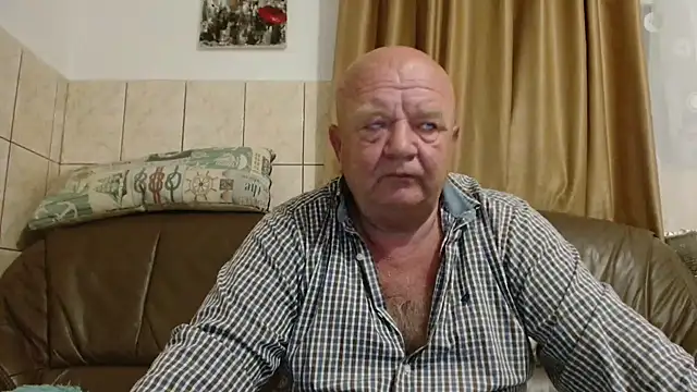 Snapshot of fullballs6 chatting on 09-12-25, 12:55 fullballs6 online show from 09-12-25, 12:55