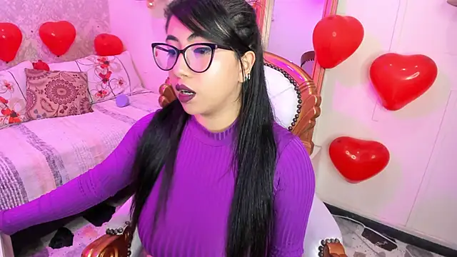 Snapshot of Sexy_cristall_ chatting on 02-17-25, 10:58 Sexy cristall  online show from 02-17-25, 10:58