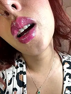 Snapshot of nix_white chatting on 01-13-26, 08:14 nix white online show from 01-13-26, 08:14