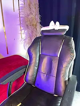 Snapshot of LylaLee111 chatting on 01-17-25, 01:24 LylaLee111 online show from 01-17-25, 01:24