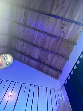 Snapshot of LylaLee111 chatting on 01-27-25, 07:03 LylaLee111 online show from 01-27-25, 07:03