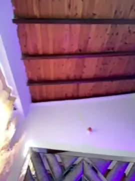 Snapshot of LylaLee111 chatting on 02-20-25, 12:47 LylaLee111 online show from 02-20-25, 12:47