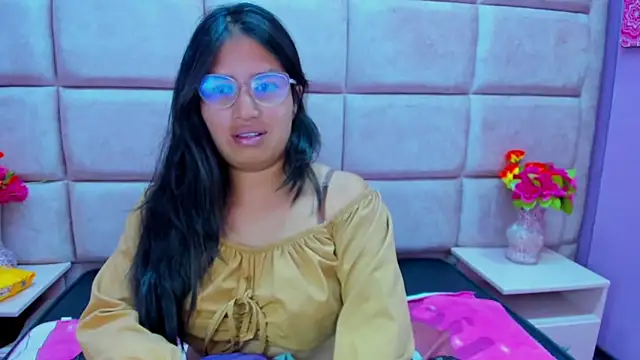 Miaa Smiith  online show from 03-23-25, 03:10