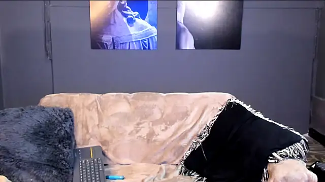 bradley smith online show from 12-14-25, 08:20