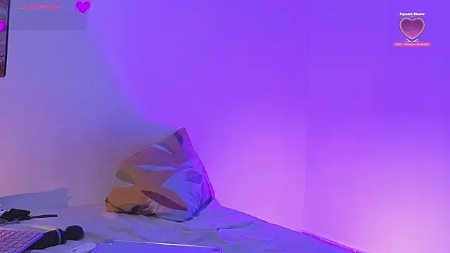 Snapshot of ChannelCox1 chatting on 09-18-25, 06:26 ChannelCox1 online show from 09-18-25, 06:26