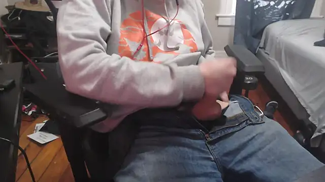 chicostick413 online show from 12-20-24, 06:13