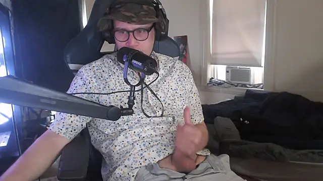 chicostick413 online show from 09-08-25, 04:39