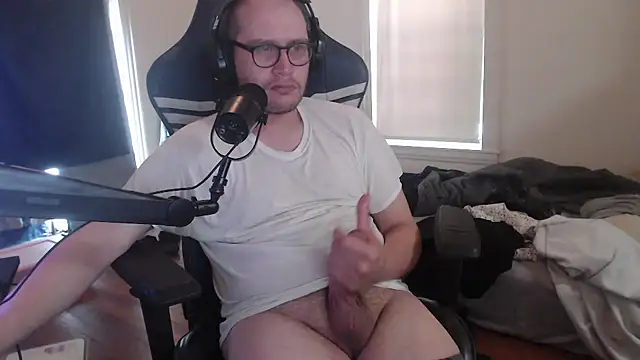 chicostick413 online show from 09-18-25, 03:36