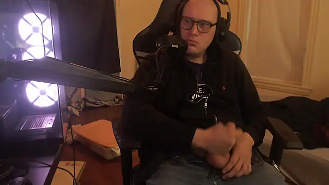 chicostick413 online show from 10-22-25, 01:33