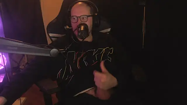 chicostick413 online show from 12-01-25, 12:10