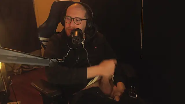 chicostick413 online show from 12-03-25, 10:08