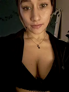 Snapshot of Bckystonee chatting on 03-05-25, 08:00 Bckystonee online show from 03-05-25, 08:00