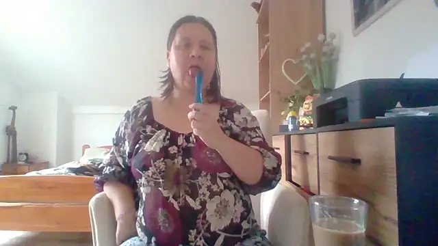 ReifeVenna online show from 09-11-25, 10:04