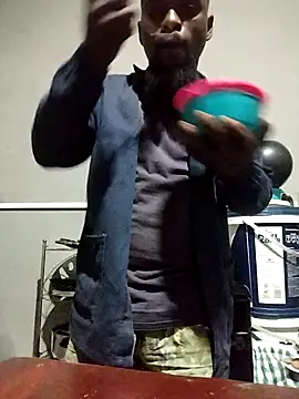 Snapshot of Chocolate_factory_man chatting on 10-01-25, 09:21 Chocolate factory man online show from 10-01-25, 09:21