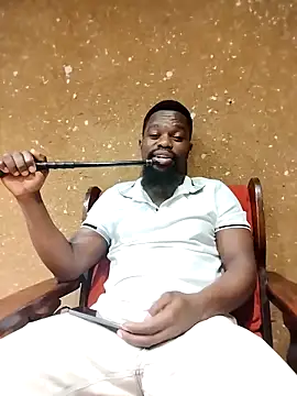 Snapshot of Chocolate_factory_man chatting on 10-29-25, 10:44 Chocolate factory man online show from 10-29-25, 10:44