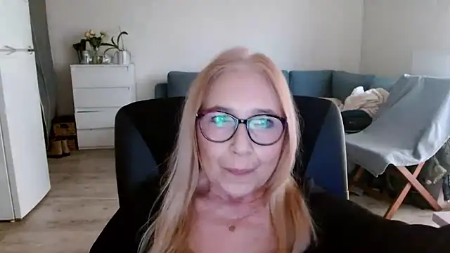 sofia xkiss online show from 01-23-25, 11:04