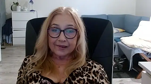 sofia xkiss online show from 02-24-25, 10:48