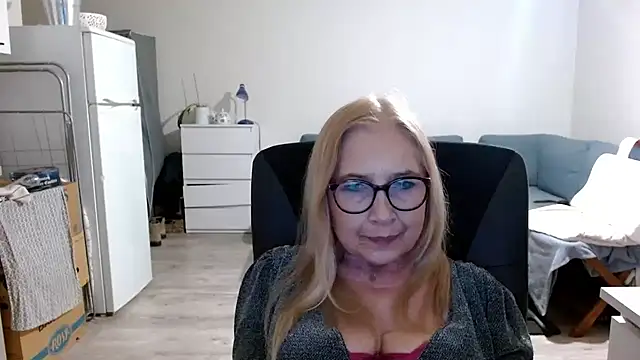 sofia xkiss online show from 03-04-25, 05:45