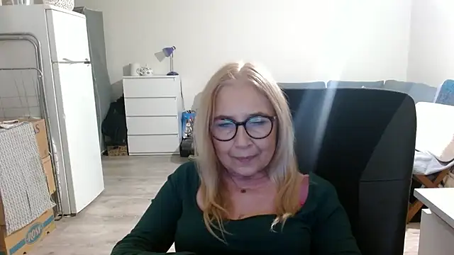 sofia xkiss online show from 03-06-25, 05:43