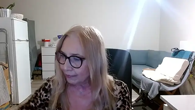 sofia xkiss online show from 03-17-25, 09:34