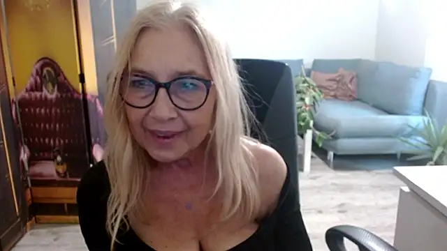 sofia xkiss online show from 10-29-25, 02:52