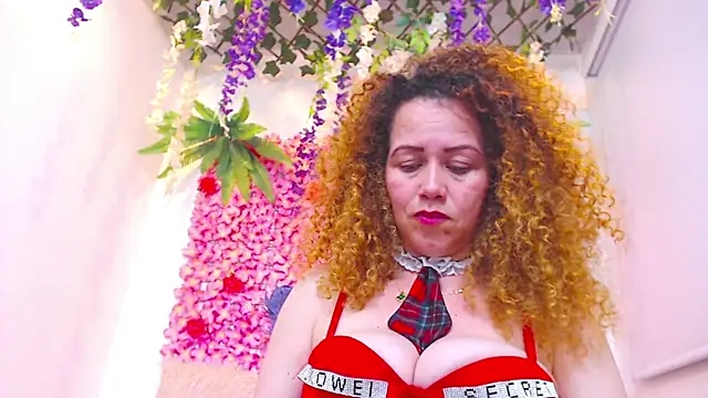 Snapshot of BLONDE_SEXYHOT chatting on 12-04-25, 12:31 BLONDE SEXYHOT online show from 12-04-25, 12:31