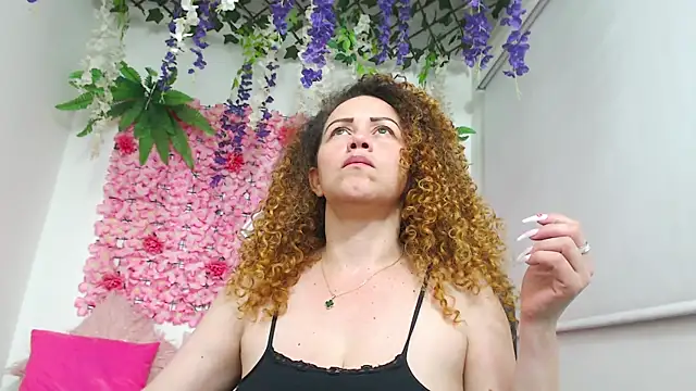 Snapshot of BLONDE_SEXYHOT chatting on 12-16-25, 12:26 BLONDE SEXYHOT online show from 12-16-25, 12:26