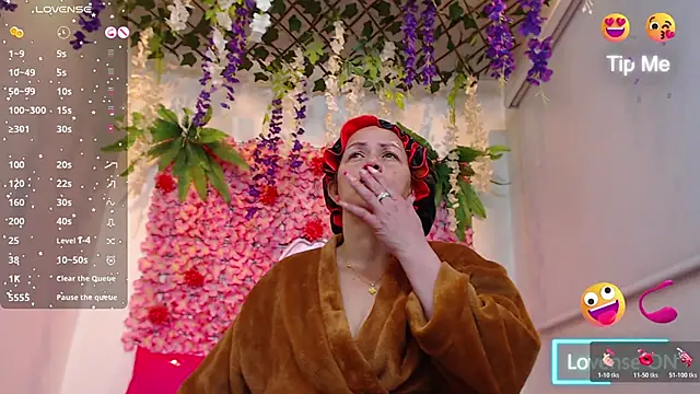 Snapshot of BLONDE_SEXYHOT chatting on 01-12-26, 11:48 BLONDE SEXYHOT online show from 01-12-26, 11:48