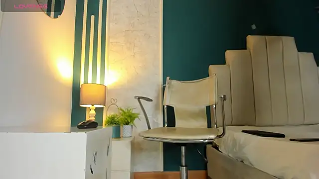 Snapshot of Austin_Cardieff chatting on 01-03-25, 07:29 Austin Cardieff online show from 01-03-25, 07:29