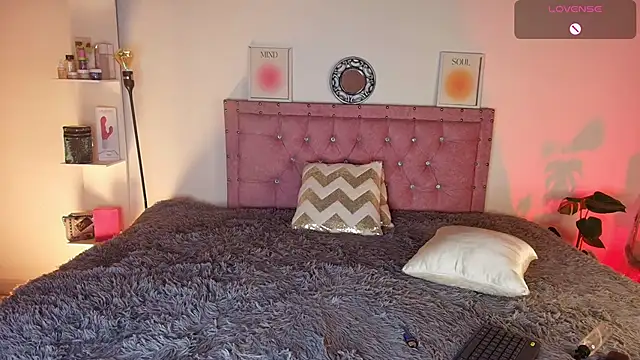 Snapshot of April_Scarlett chatting on 11-06-25, 11:26 April Scarlett online show from 11-06-25, 11:26