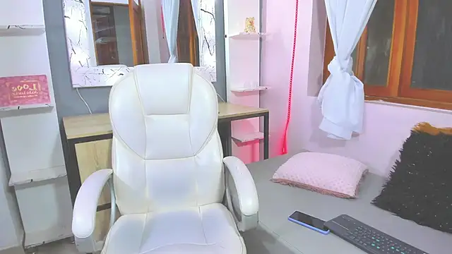 Snapshot of abril_ricci chatting on 02-04-25, 02:39 abril ricci online show from 02-04-25, 02:39