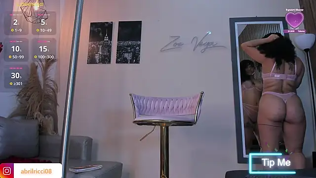 Snapshot of abril_ricci chatting on 03-08-25, 04:34 abril ricci online show from 03-08-25, 04:34