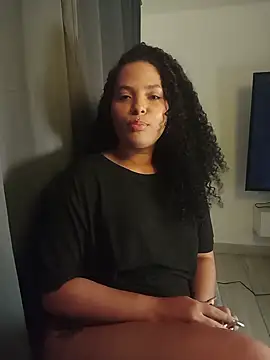 Snapshot of abril_ricci chatting on 09-10-25, 05:40 abril ricci online show from 09-10-25, 05:40