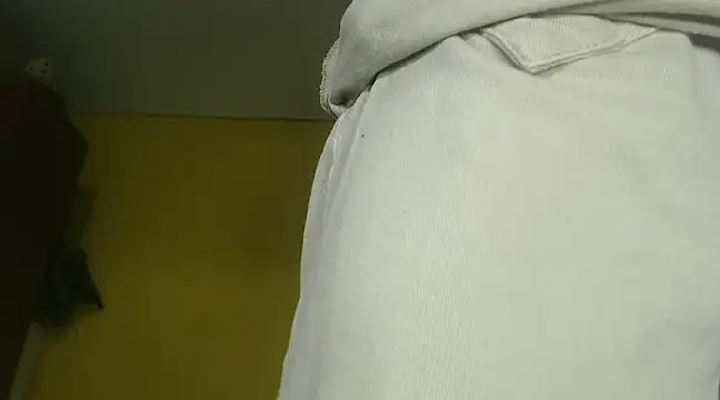 Snapshot of EmmyHorny_ chatting on 02-11-25, 08:48 EmmyHorny  online show from 02-11-25, 08:48