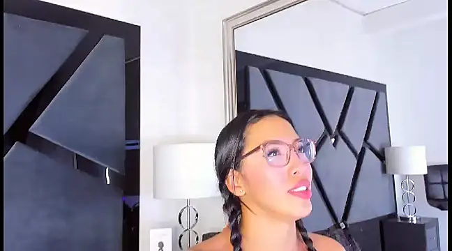 KylieWhite online show from 02-17-25, 02:15