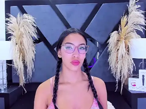 KylieWhite online show from 02-21-25, 01:00