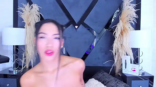 KylieWhite online show from 02-23-25, 12:27