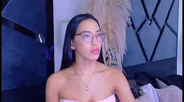 KylieWhite online show from 03-15-25, 12:24